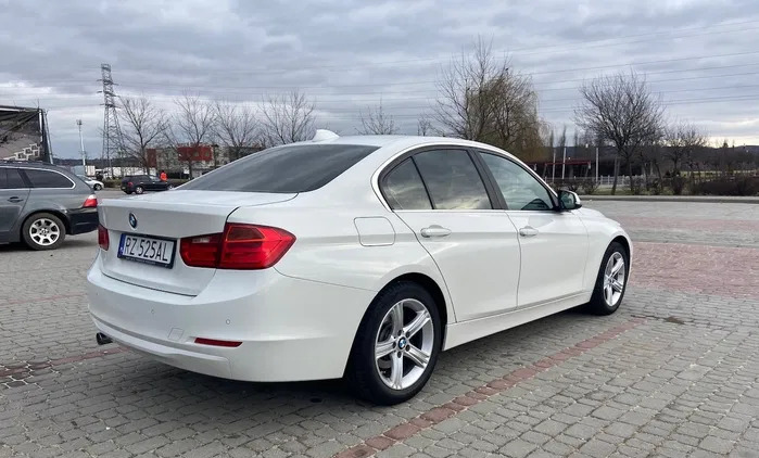 samochody osobowe BMW Seria 3 cena 62500 przebieg: 192000, rok produkcji 2014 z Rzeszów